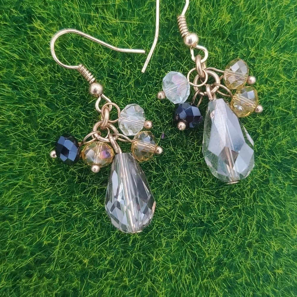 Swarovski Moonlight Dangle Earrings E1019‎